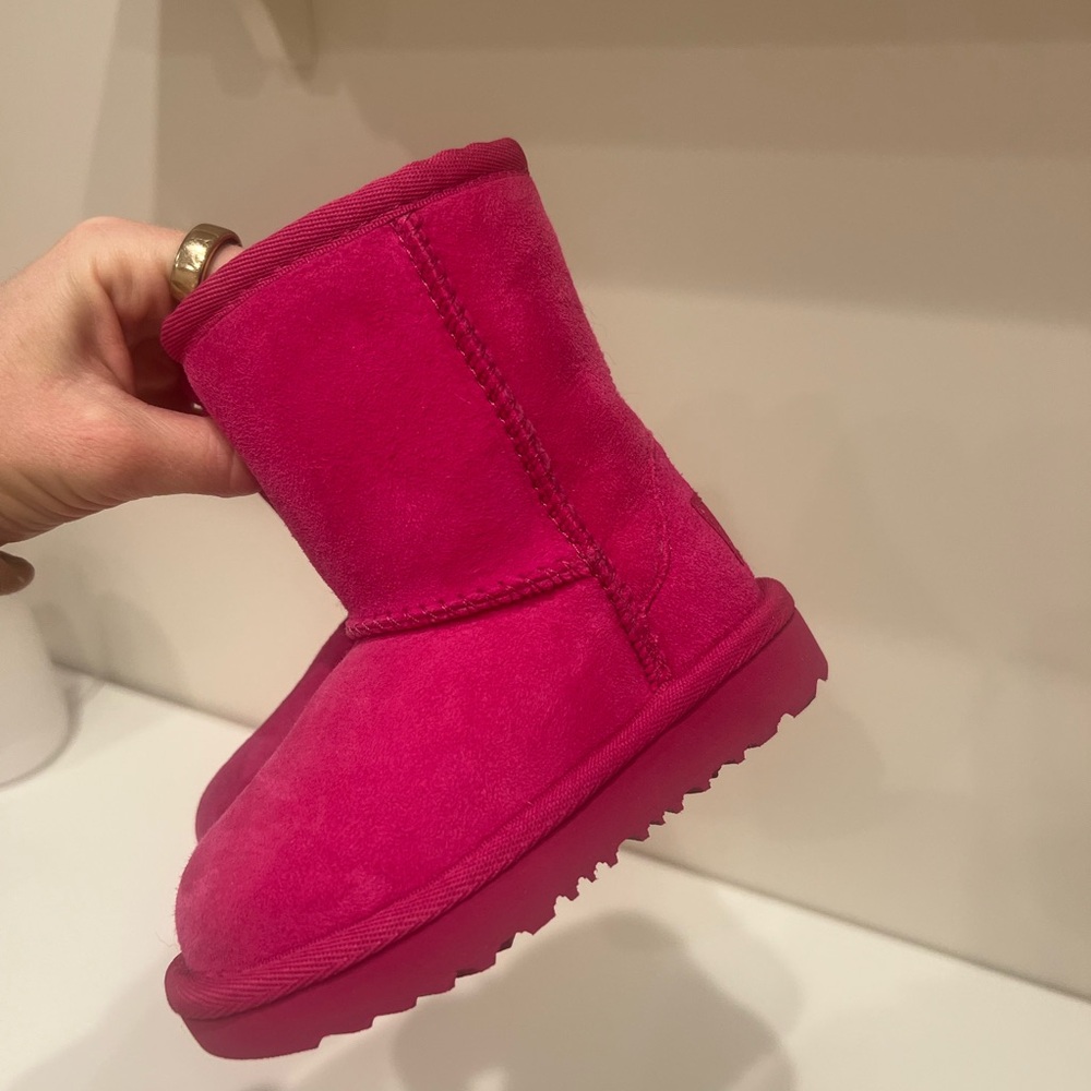 Kids UGG Fuchsia Boots